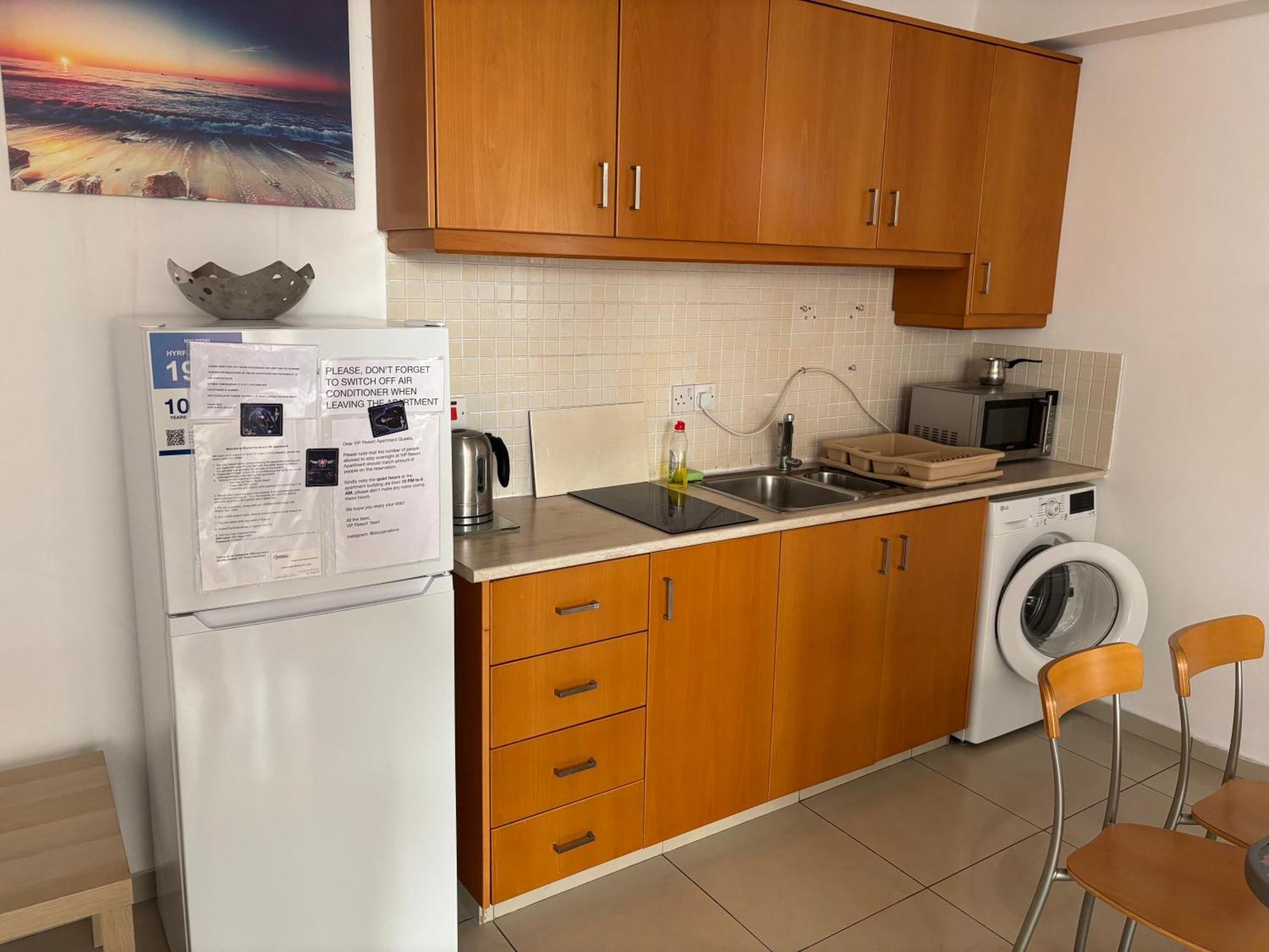 Vip Resort Apartment On Makenzie Beach Larnaca Bagian luar foto