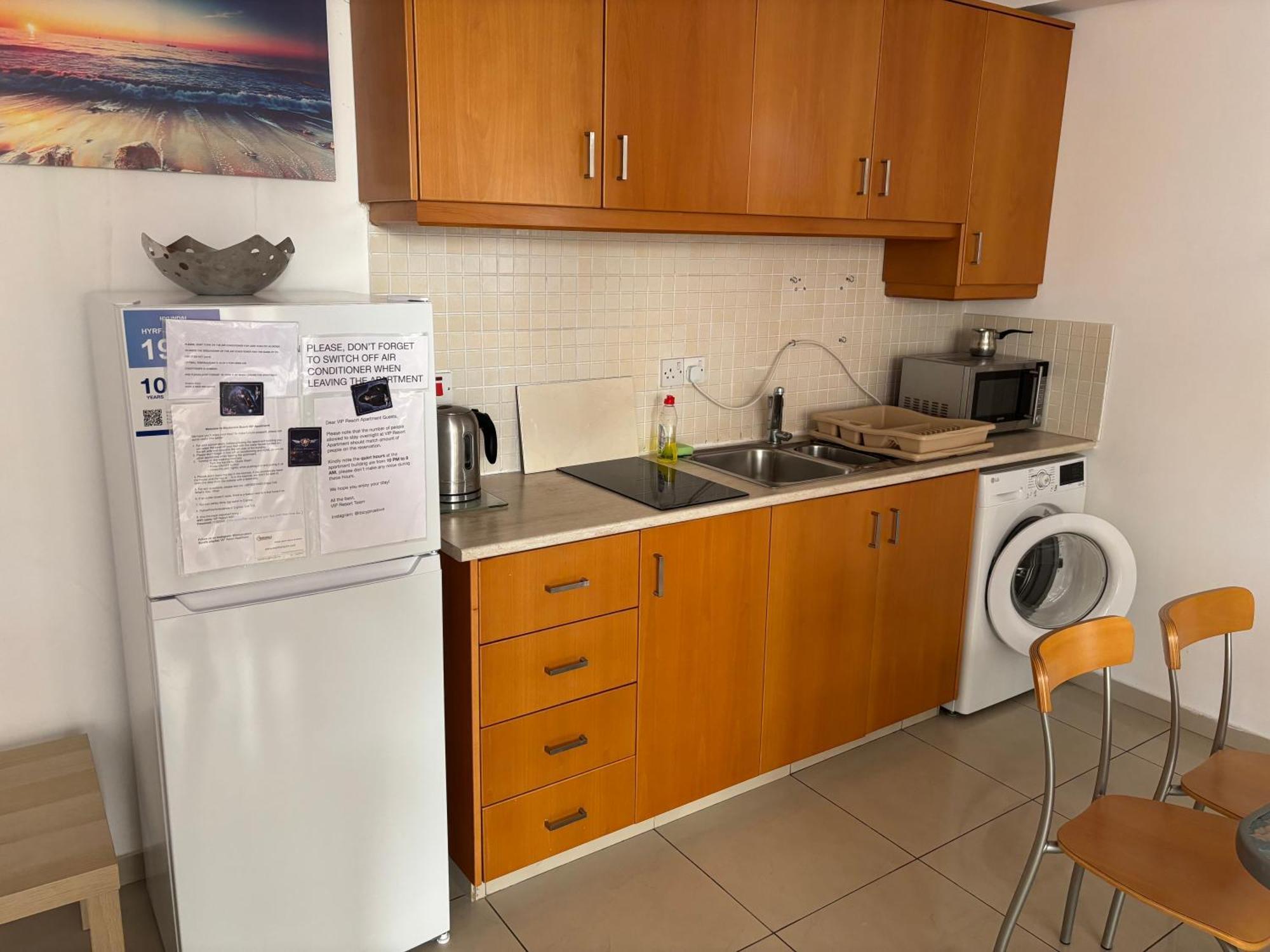 Vip Resort Apartment On Makenzie Beach Larnaca Bagian luar foto