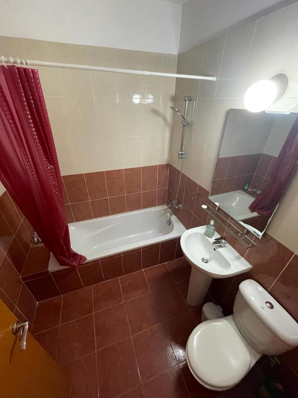 Vip Resort Apartment On Makenzie Beach Larnaca Bagian luar foto