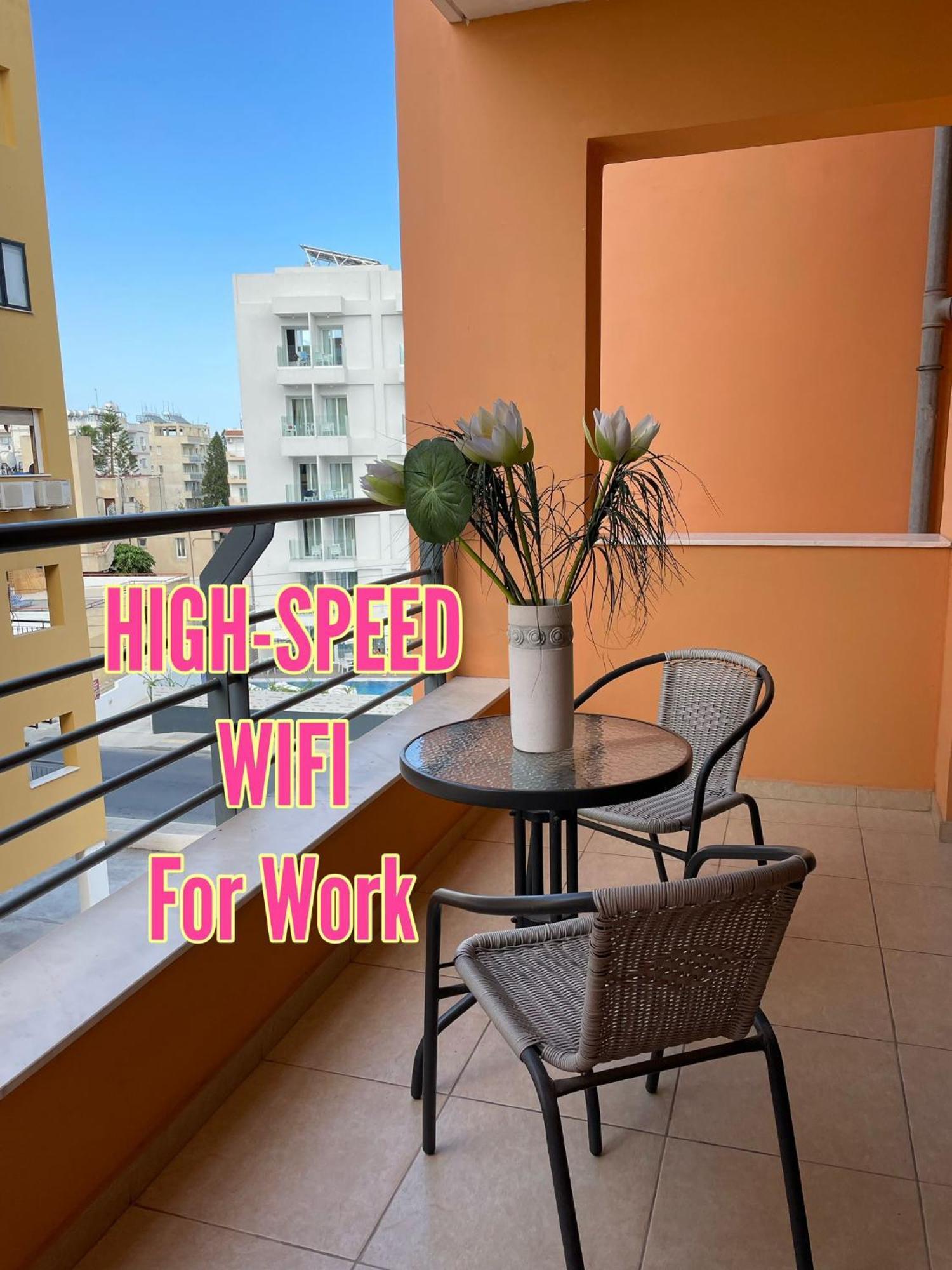 Vip Resort Apartment On Makenzie Beach Larnaca Bagian luar foto