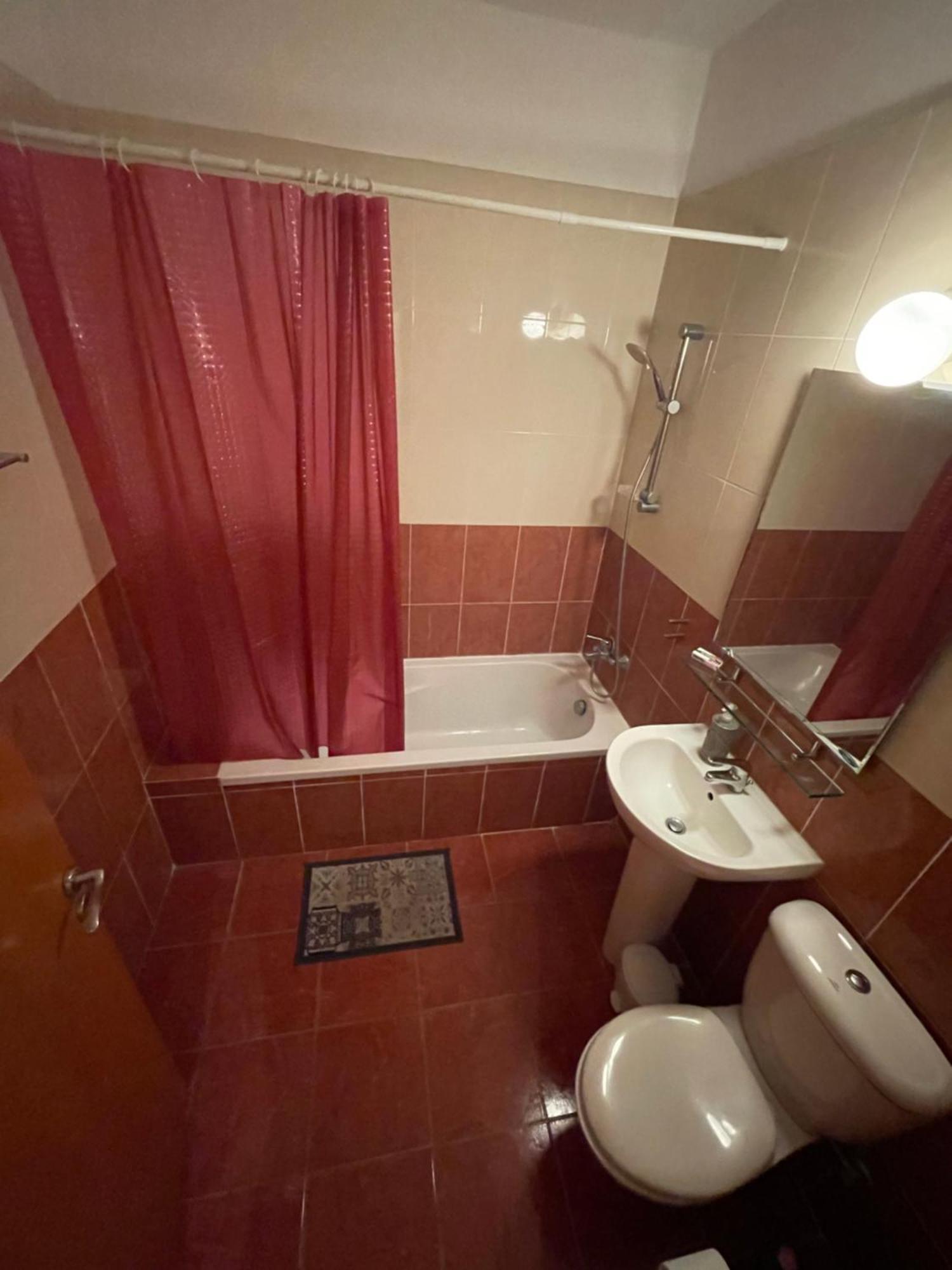 Vip Resort Apartment On Makenzie Beach Larnaca Bagian luar foto