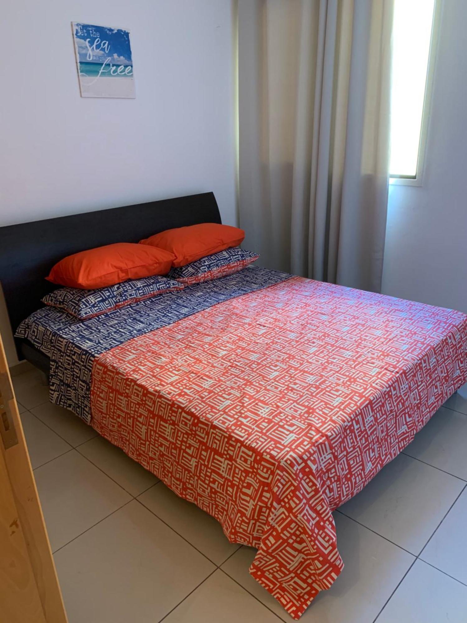 Vip Resort Apartment On Makenzie Beach Larnaca Bagian luar foto